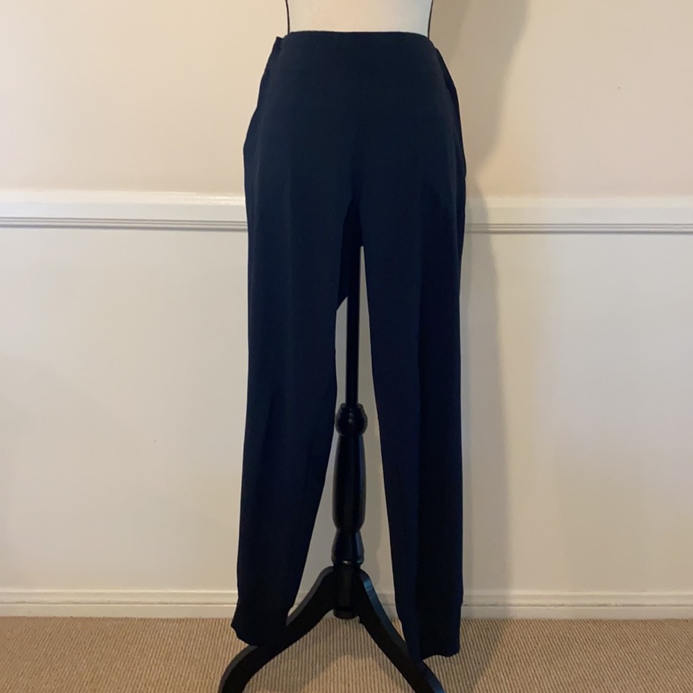 Lolë Sleek Black Joggers Pants